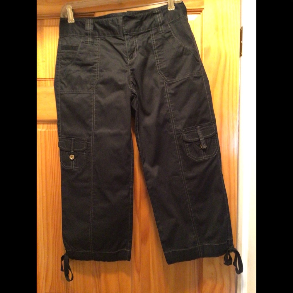 Woman’s Capris Pants